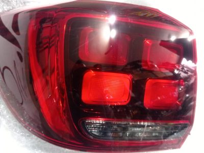 Feu Rouge Dacia Logan